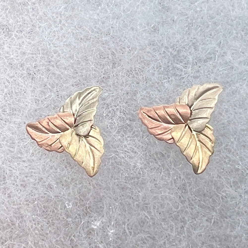 14K Tricolor Gold Florentine Italian Leaf Stud Earrings Artisan Textured Design